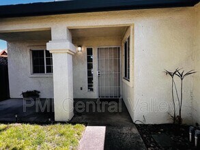 3492 Gerald Ct in Turlock, CA - Building Photo - Building Photo