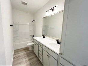 13132 Hawk Creek St in Gonzales, LA - Building Photo - Building Photo