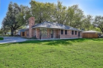 720 Lakeshore Dr in Little Elm, TX - Building Photo - Building Photo