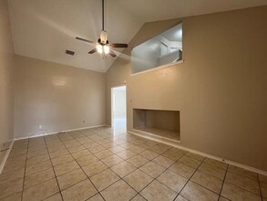 8801 McPherson Rd in Laredo, TX - Building Photo - Building Photo