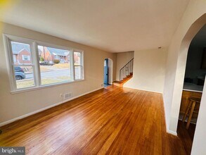 8111 Analee Ave in Rosedale, MD - Building Photo - Building Photo