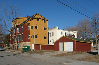 200 Cedar Lake Rd in Minneapolis, MN - Building Photo - Building Photo