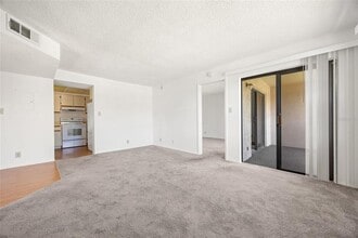 19505 Quesada Ave in Port Charlotte, FL - Building Photo - Building Photo