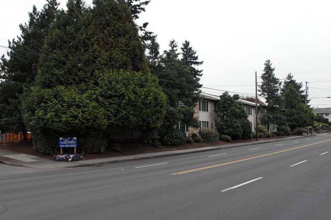 The Easton Apartments in Portland, OR - Foto de edificio - Building Photo