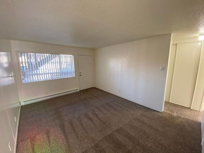 550 SW Levens St in Dallas, OR - Building Photo - Building Photo