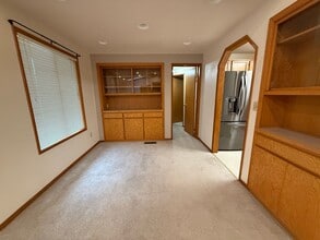 512 Cedar Wood Pl in Wenatchee, WA - Building Photo - Building Photo