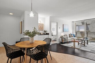 1885 Veteran Ave, Unit 103 in Los Angeles, CA - Building Photo - Building Photo