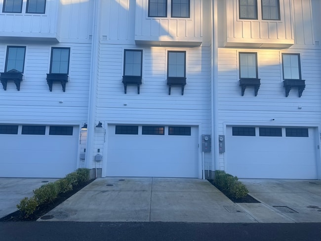 12113 127th Ave E in South Hill, WA - Foto de edificio - Building Photo