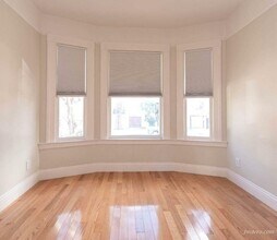 2268 Bryant St in San Francisco, CA - Building Photo - Building Photo