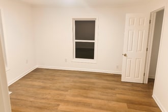 1617 Bradley Pl in High Point, NC - Building Photo - Building Photo