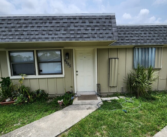 property at 4885 Orlando Ave