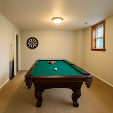 1833 Poco Ln in Williamsport, PA - Foto de edificio - Building Photo