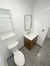 6180 Broadway in Sacramento, CA - Building Photo - Building Photo