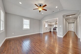 209 E Lawson St in Durham, NC - Building Photo - Building Photo