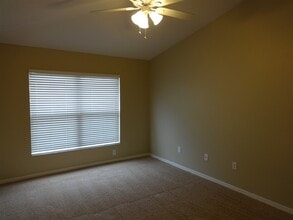 1750 Kirtley Dr in Brandon, FL - Building Photo - Building Photo