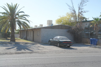 2545 N Park Ave in Tucson, AZ - Building Photo - Building Photo