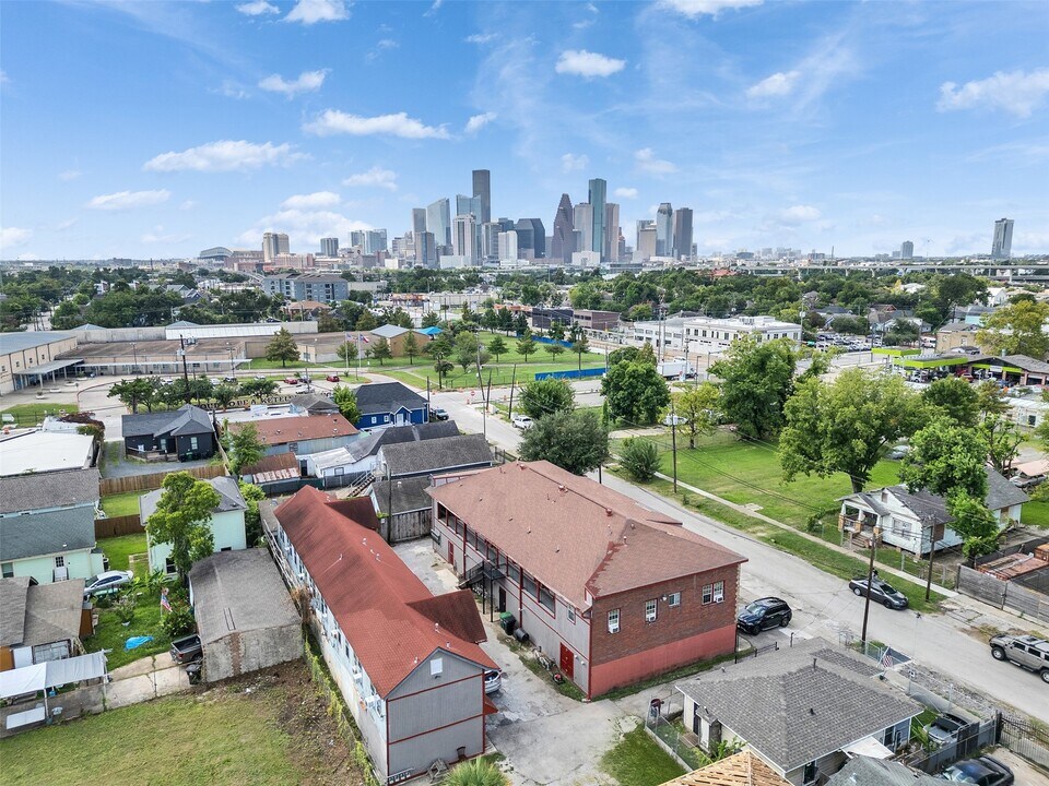 2316 Freeman St in Houston, TX - Building Photo