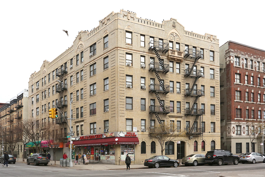 109 W 112th St in New York, NY - Building Photo