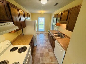 3344 Chantilly Ln in Hope Mills, NC - Building Photo - Building Photo