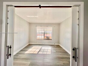 6940 Bay Dr in Miami Beach, FL - Building Photo - Building Photo