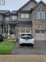 85 Heritage Hollow Estate St in Richmond Hill, ON - Building Photo
