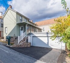 30 Tobins Ln in Highland Falls, NY - Building Photo