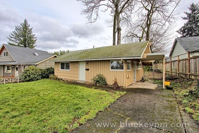 property at 9534 N Polk Ave