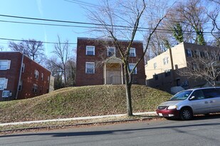 2891 Hartford St SE in Washington, DC - Building Photo
