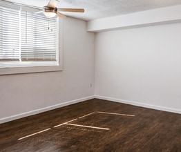 Santa Clara II in Miami, FL - Foto de edificio - Building Photo