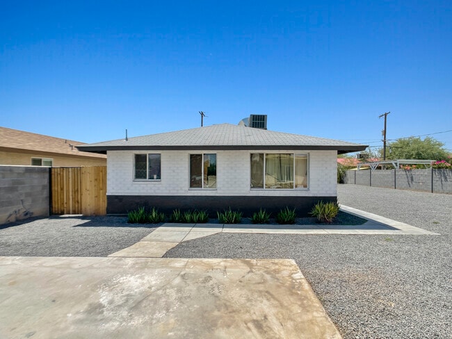 2109 W Hayward Ave in Phoenix, AZ - Building Photo - Building Photo