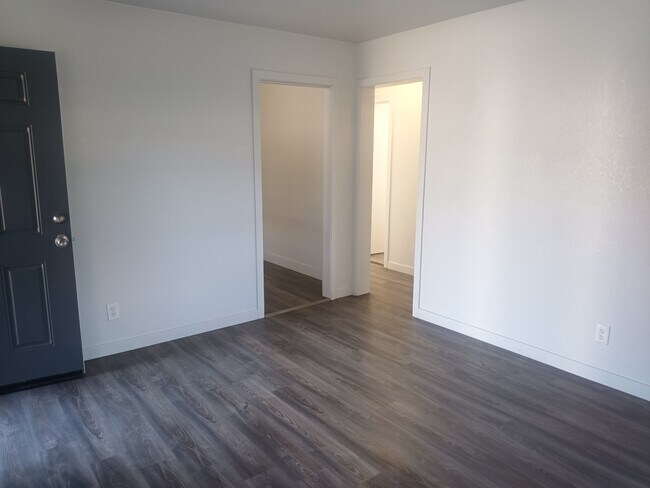 ID - 1335 S 5th Ave - LB