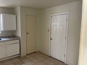 4802 Dove Springs Dr in Houston, TX - Building Photo - Building Photo