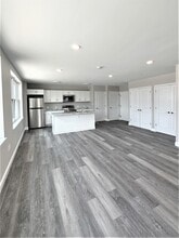 530 Chestnut St in Manchester, NH - Building Photo - Building Photo