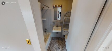 224 Banks St, Unit 220-1 in Cambridge, MA - Building Photo - Building Photo