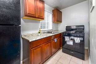 Newbury Square in Adelphi, MD - Building Photo