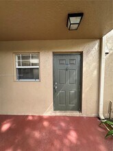 10330 NW 8th St in Pembroke Pines, FL - Building Photo - Building Photo