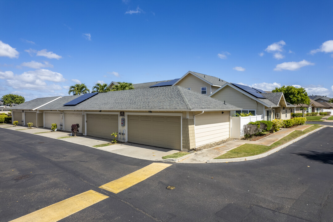 Spinnaker Place in Ewa Beach, HI - Building Photo