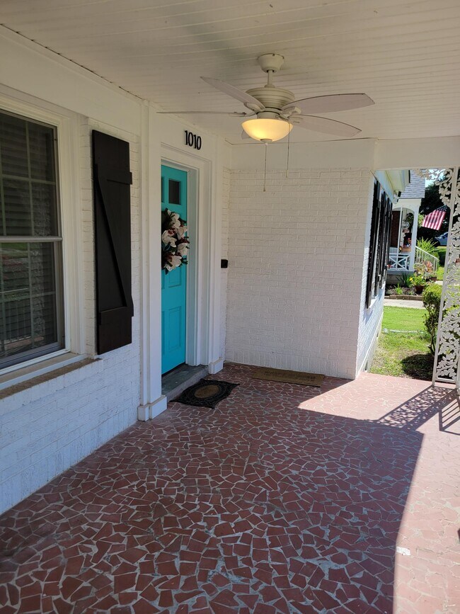 1010 Sheridan St in Memphis, TN - Building Photo - Building Photo