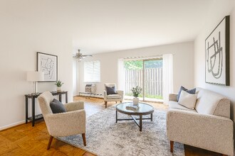 4465 MacArthur Blvd NW in Washington, DC - Building Photo - Building Photo