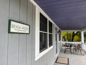 55 Angelica Ave in Mattapoisett, MA - Building Photo - Building Photo