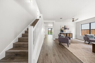 1809 Continental Pass in Cedar Park, TX - Foto de edificio - Building Photo