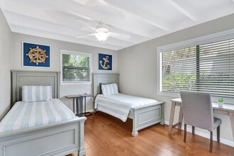 1266 Michigan Ave in Naples, FL - Building Photo - Building Photo