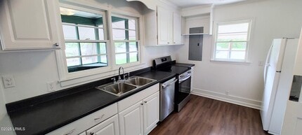 314 Sams Point Rd in Beaufort, SC - Building Photo - Building Photo
