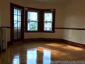 163 Summer St in Somerville, MA - Foto de edificio - Building Photo