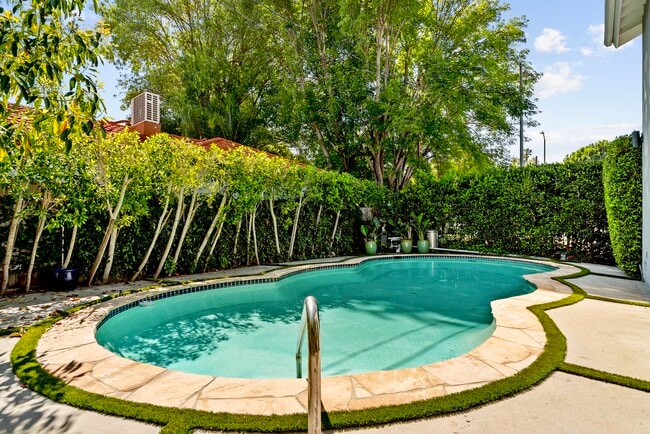 property at 4242 Van Nuys Blvd