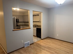 11898 Tulip St NW in Minneapolis, MN - Building Photo - Building Photo