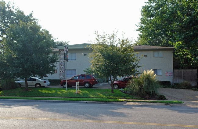 Upper E - Sherman Oaks (OLD) in Dallas, TX - Foto de edificio - Building Photo