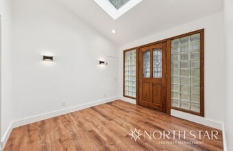 17521 Redfern Ave in Lake Oswego, OR - Building Photo - Building Photo