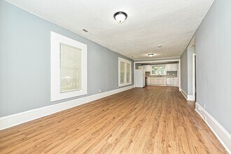 419 Lakewood Ave in Charlotte, NC - Building Photo - Building Photo
