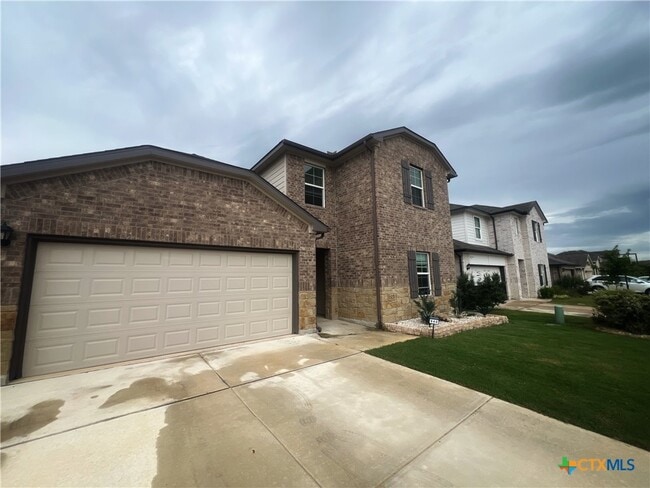 property at 940 Chachalaca Ct